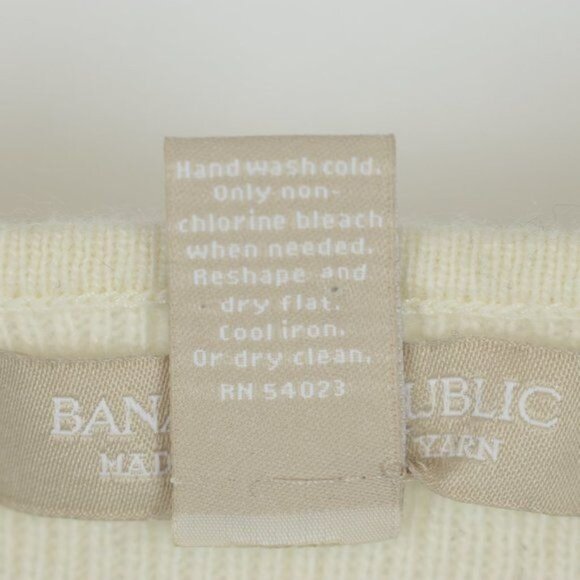 Banana Republic Women's XS Cream Black Wool & Cashmere Blend V-Neck Sweater - Picture 7 of 7